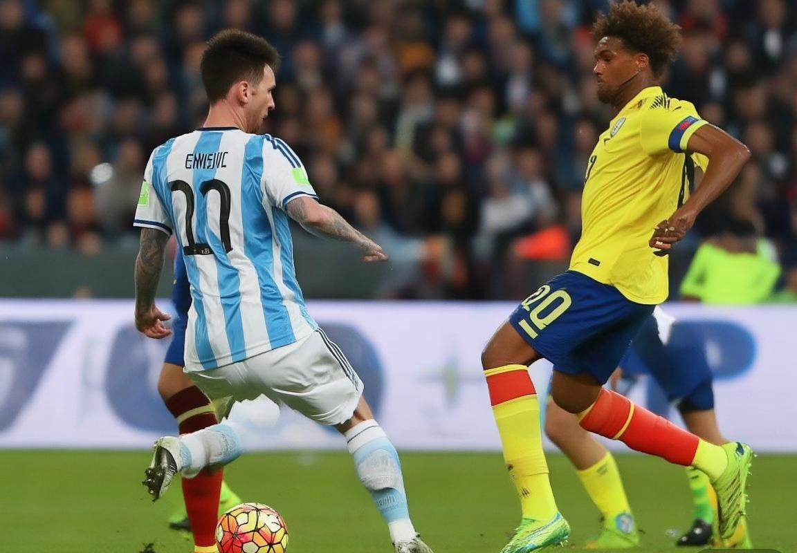 梅西VS姆巴佩：巴塞罗那对巴黎圣日耳曼巅峰对决战术解析与亮点回顾(图2)